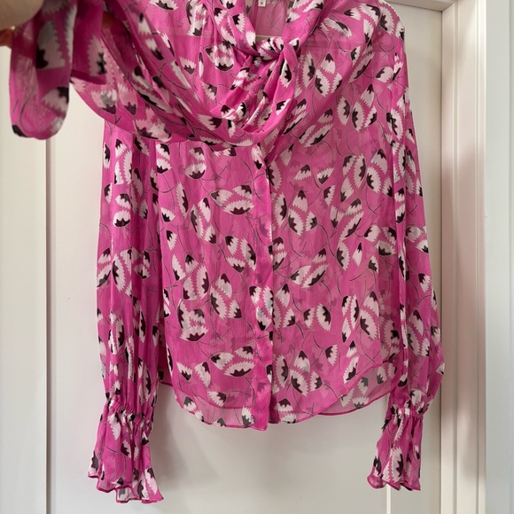 Diane Von Furstenberg Fuchsia Patterned 100% Silk Blouse M - Picture 3 of 7